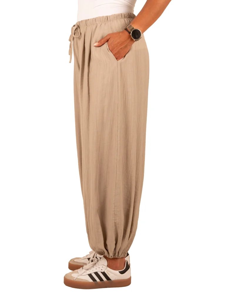 Taupe crinkle ballonbroek van Vanto - Afbeelding 4