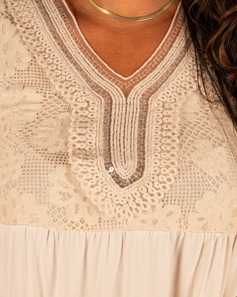Beige hemdje met kanten bovenkant van New Collection - Afbeelding 4
