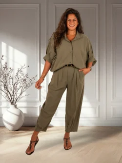 Legergroene barrel broek met riem van El-Vita