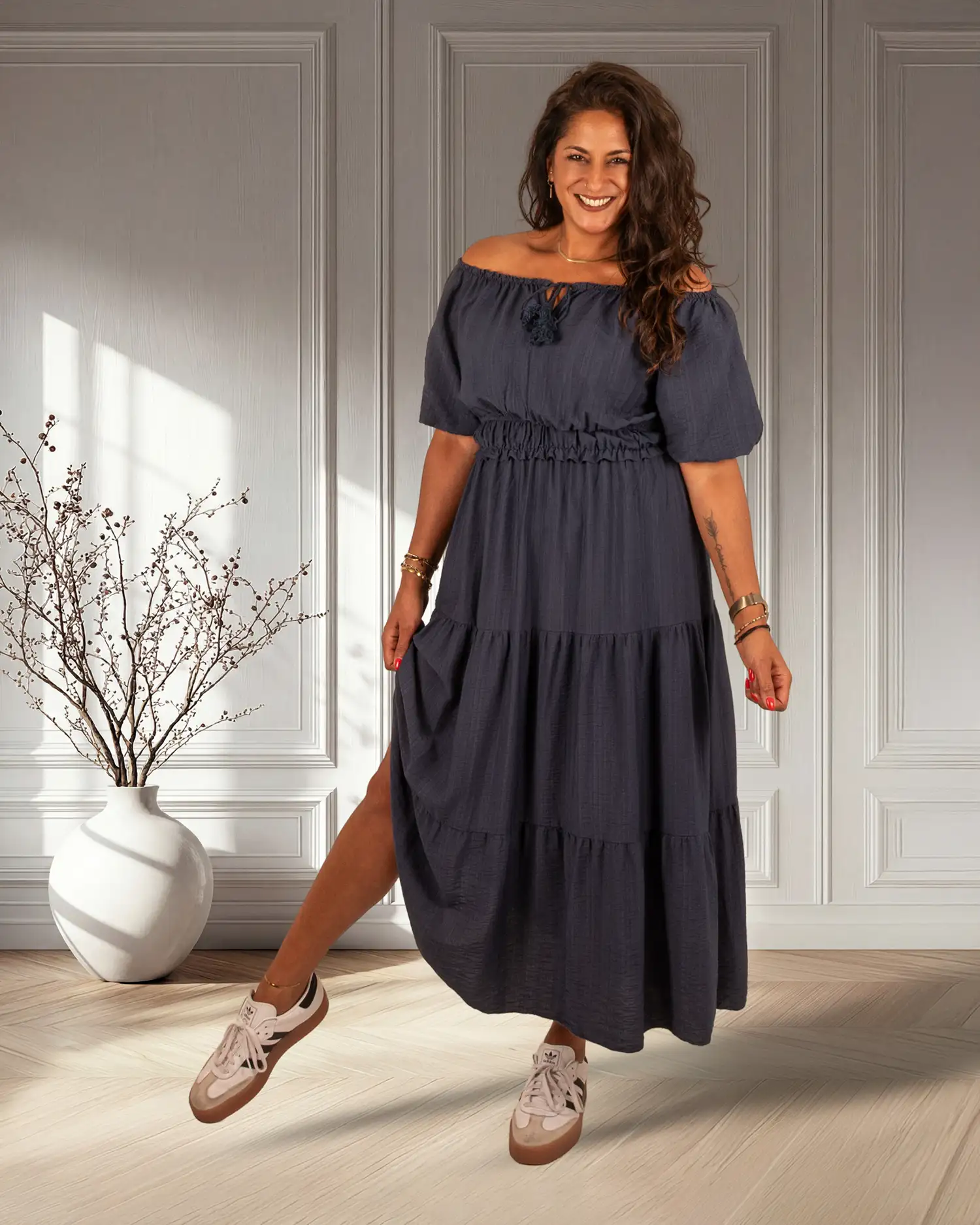 Donkerblauwe off-shoulder jurk van El-Vita - Afbeelding 3