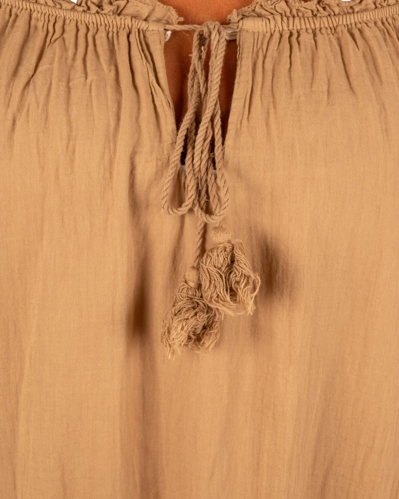 Camel off-shoulder jurk van El-Vita - Afbeelding 4