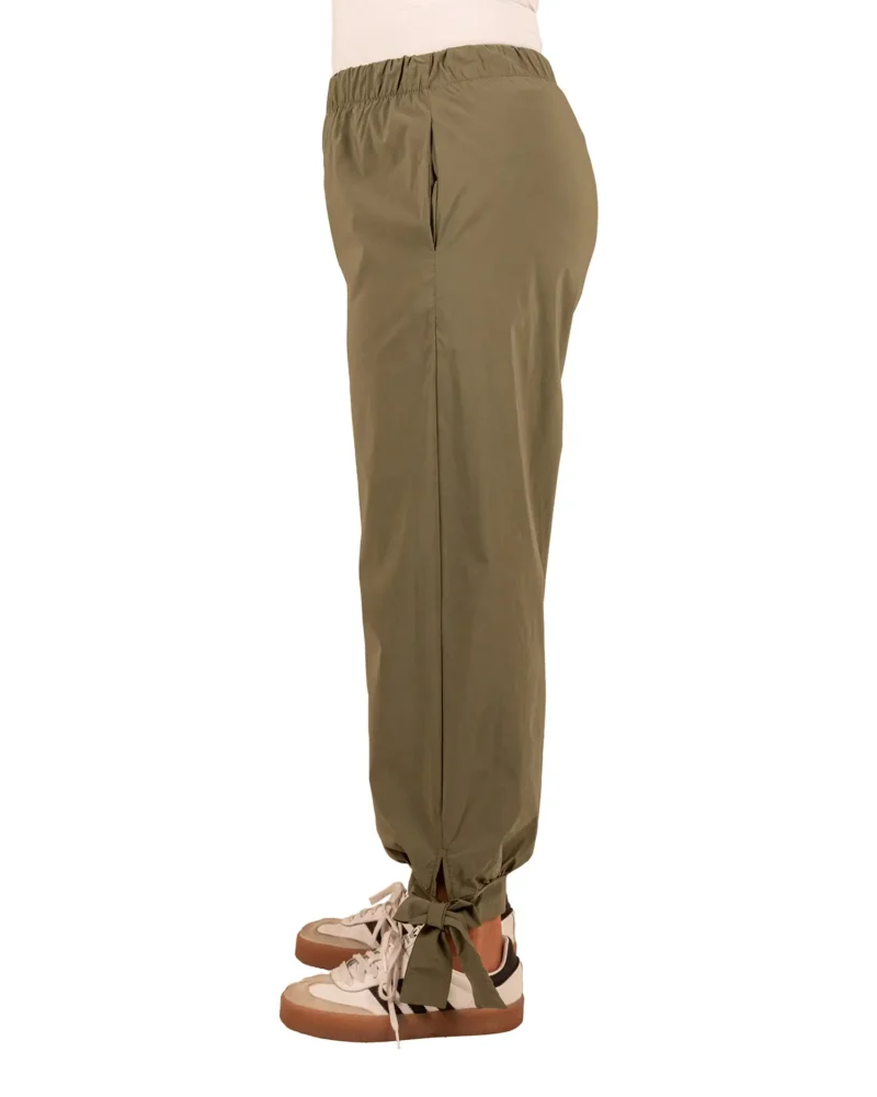 Legergroene barrel broek met strik van El-Vita - Afbeelding 3