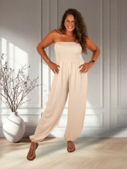 Lichtbeige strapless jumpsuit van New Collection