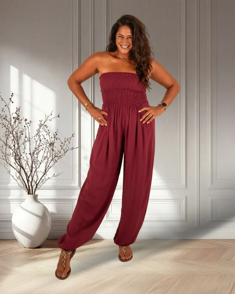 Bordeaux strapless jumpsuit van New Collection