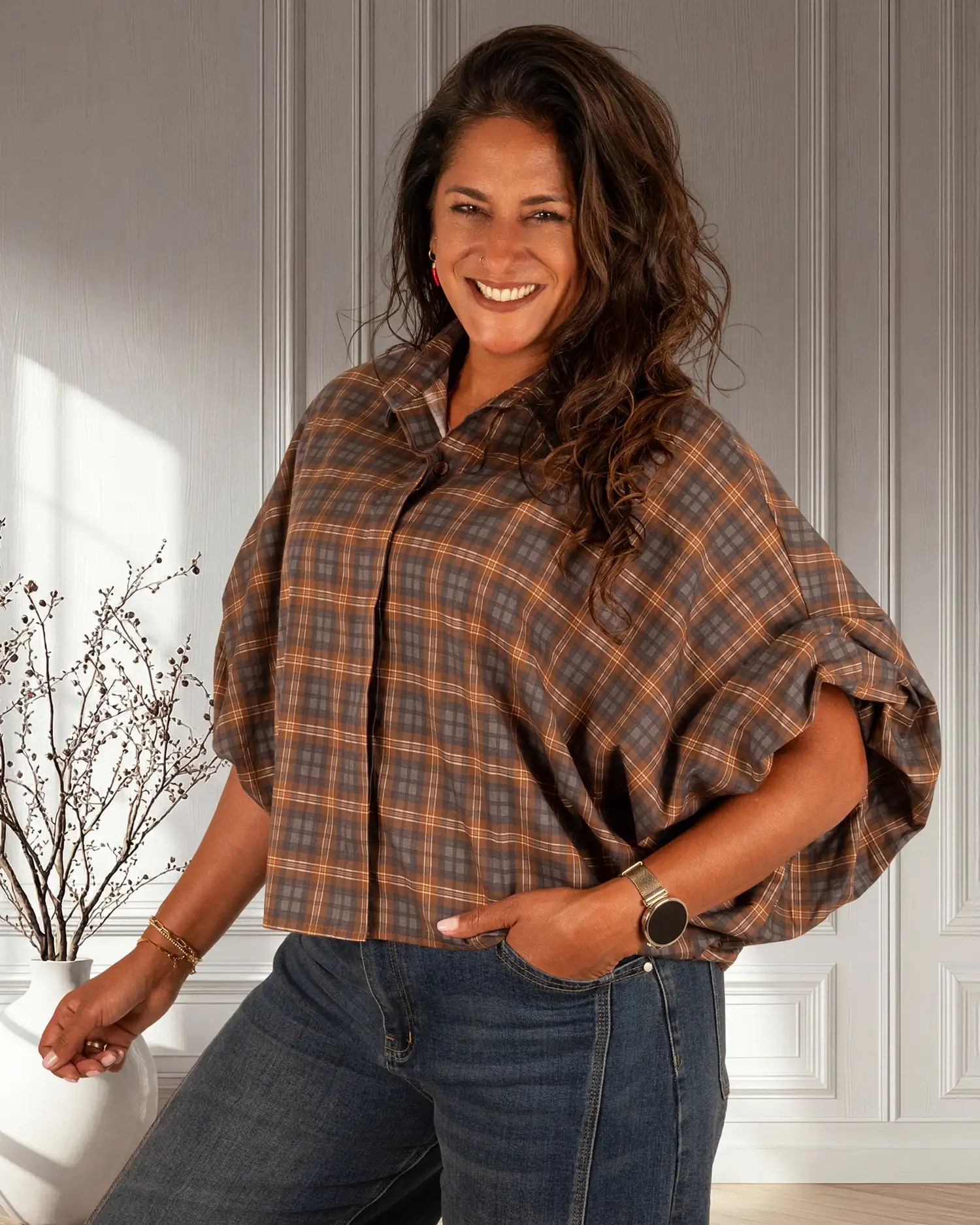 Camel/grijs geruite oversized blouse van Gemma Ricceri - Afbeelding 4