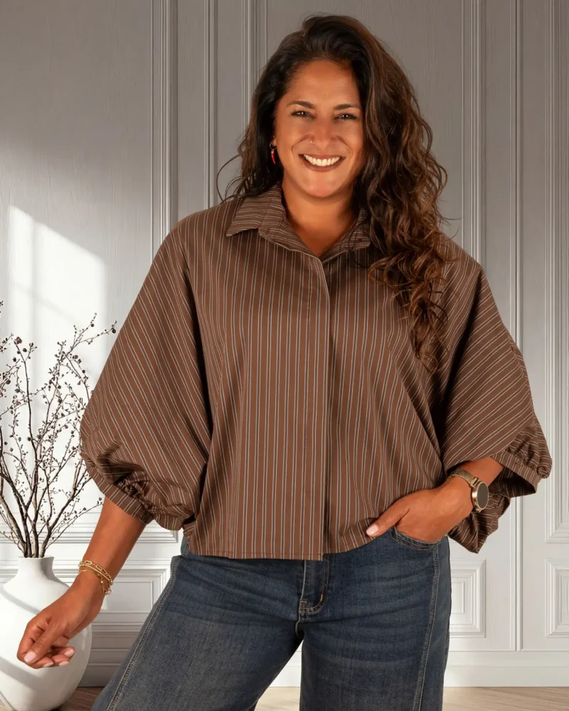 Donkerbruin gestreepte oversized blouse van Gemma Ricceri - Afbeelding 2