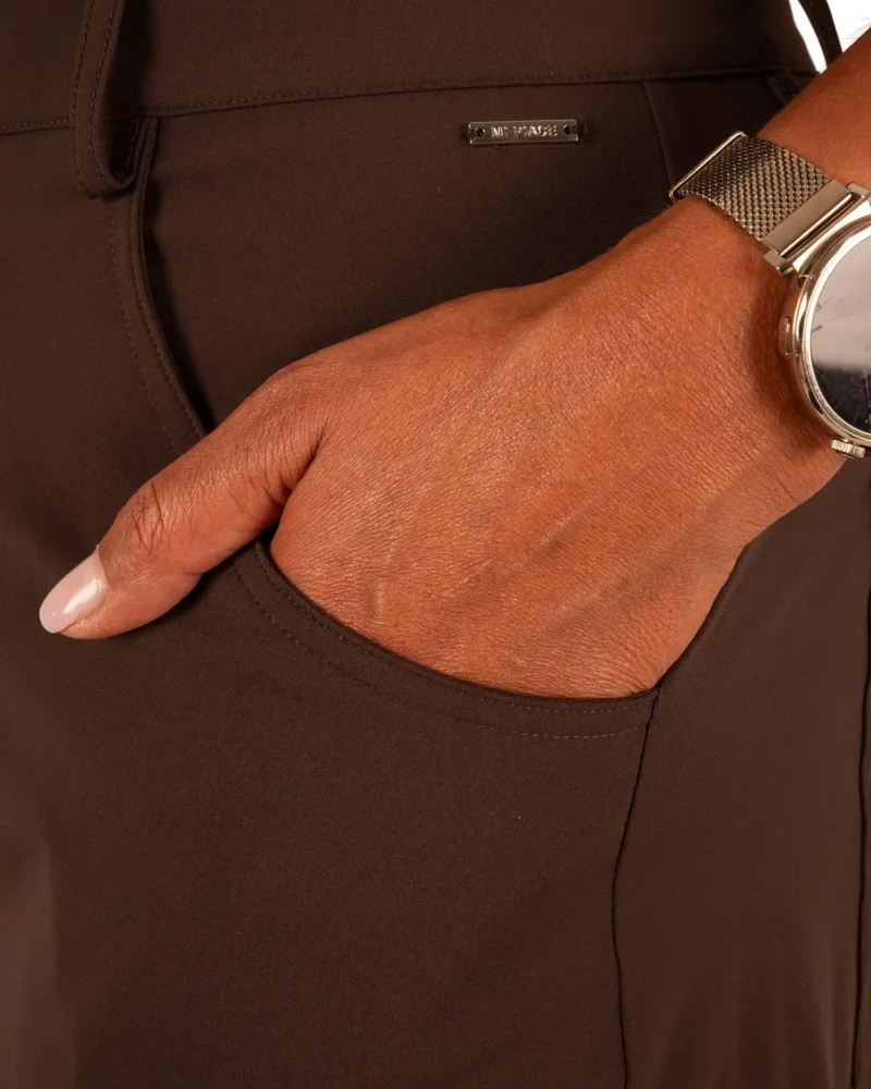 Donkerbruine travelstof barrel broek van Mi Piace - Afbeelding 6