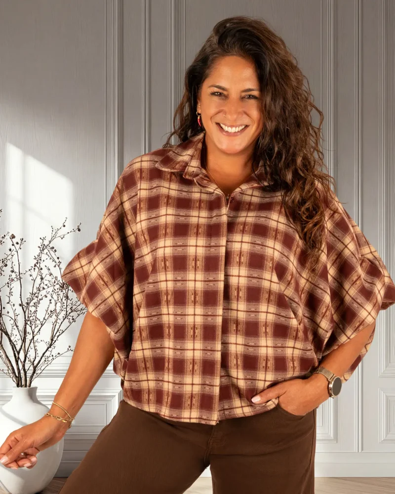 Bordeaux/beige geruite oversized flanellen blouse van Chastar