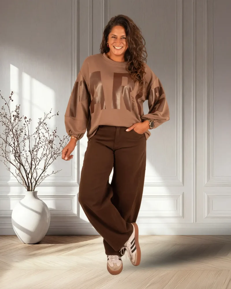 Bruine sweater "Paris" van Monday Afternoon - Afbeelding 2