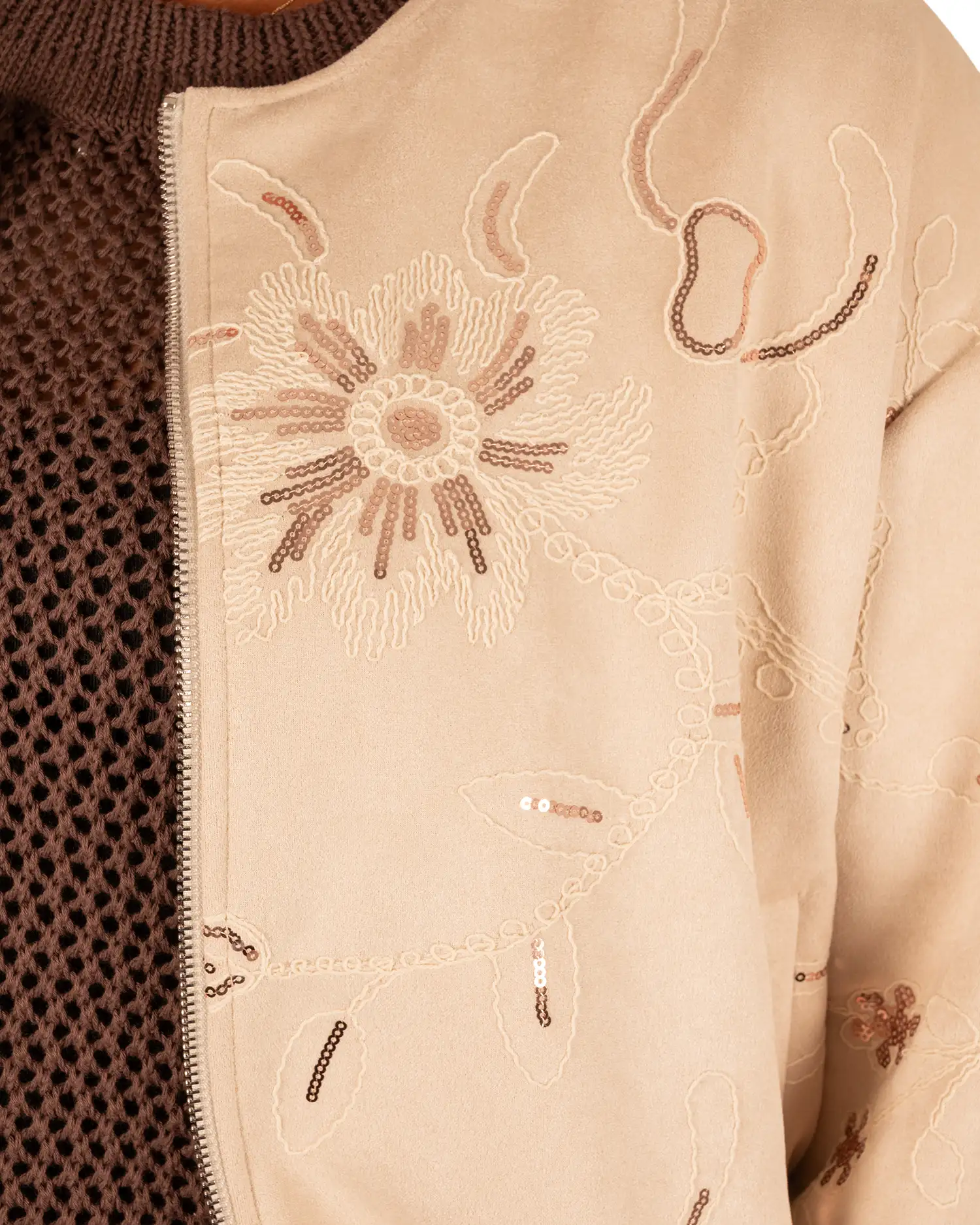 Beige bloemen pailletten bomberjack van El-vita - Afbeelding 5