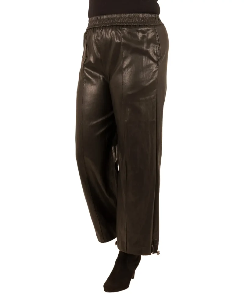 Zwarte leatherlook rechte broek van Lunova - Afbeelding 3