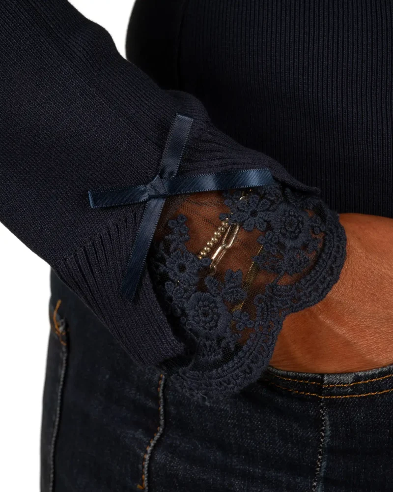 Donkerblauw shirt lace van My Fave - Afbeelding 4