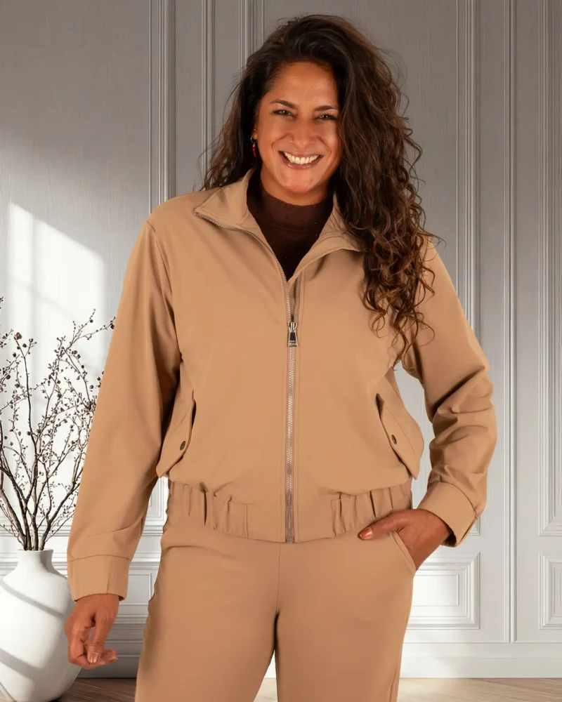 Donkerbeige travelstof bomberjack van Mi Piace - Afbeelding 3
