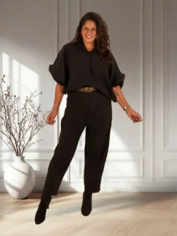 Zwarte stretch barrel broek met riem van El-Vita