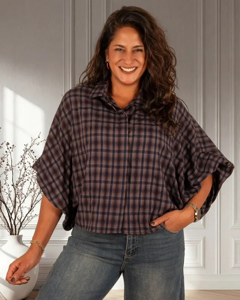 Donkerblauw/grijs geruite oversized blouse van Gemma Ricceri - Afbeelding 2