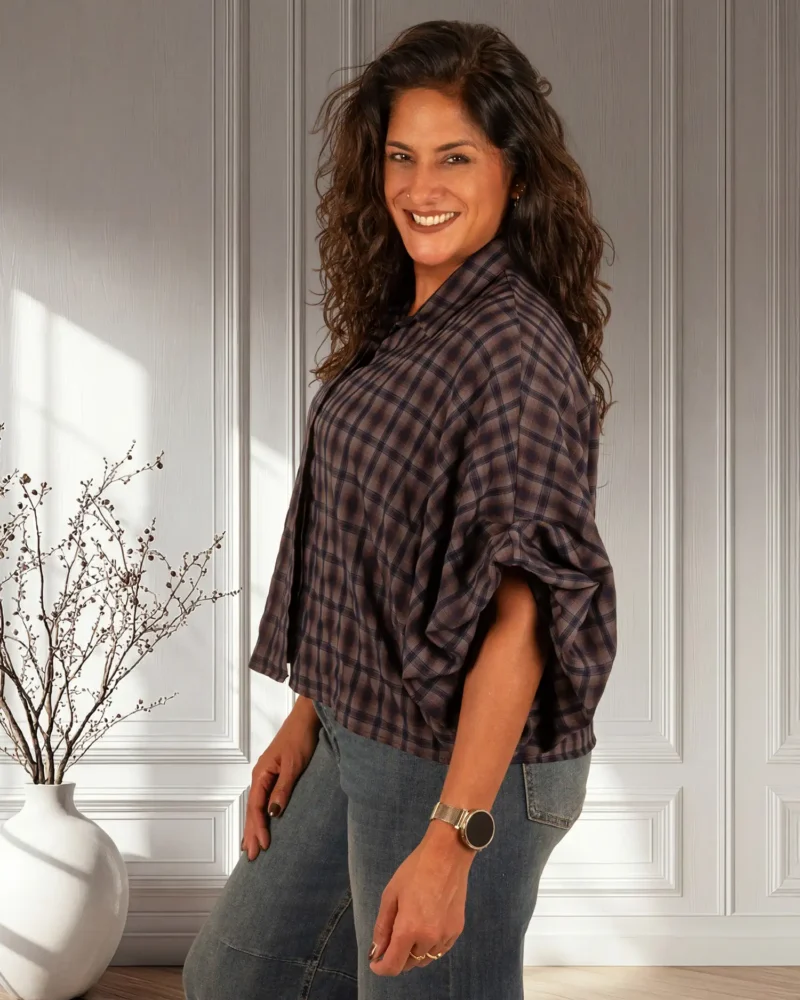Donkerblauw/grijs geruite oversized blouse van Gemma Ricceri - Afbeelding 5