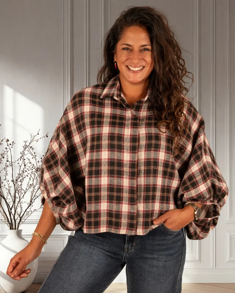 Zwart/bordeaux geruite oversized flanellen blouse van El-Vita - Afbeelding 2