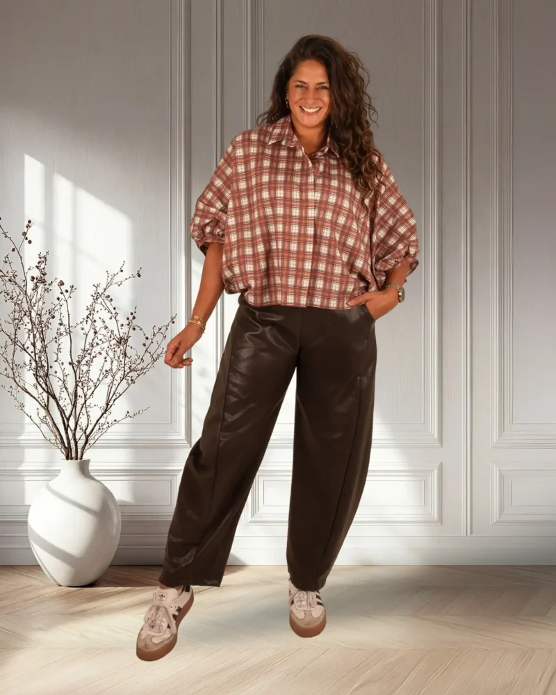 Donkerbruine leatherlook balloon broek van Vera Jo