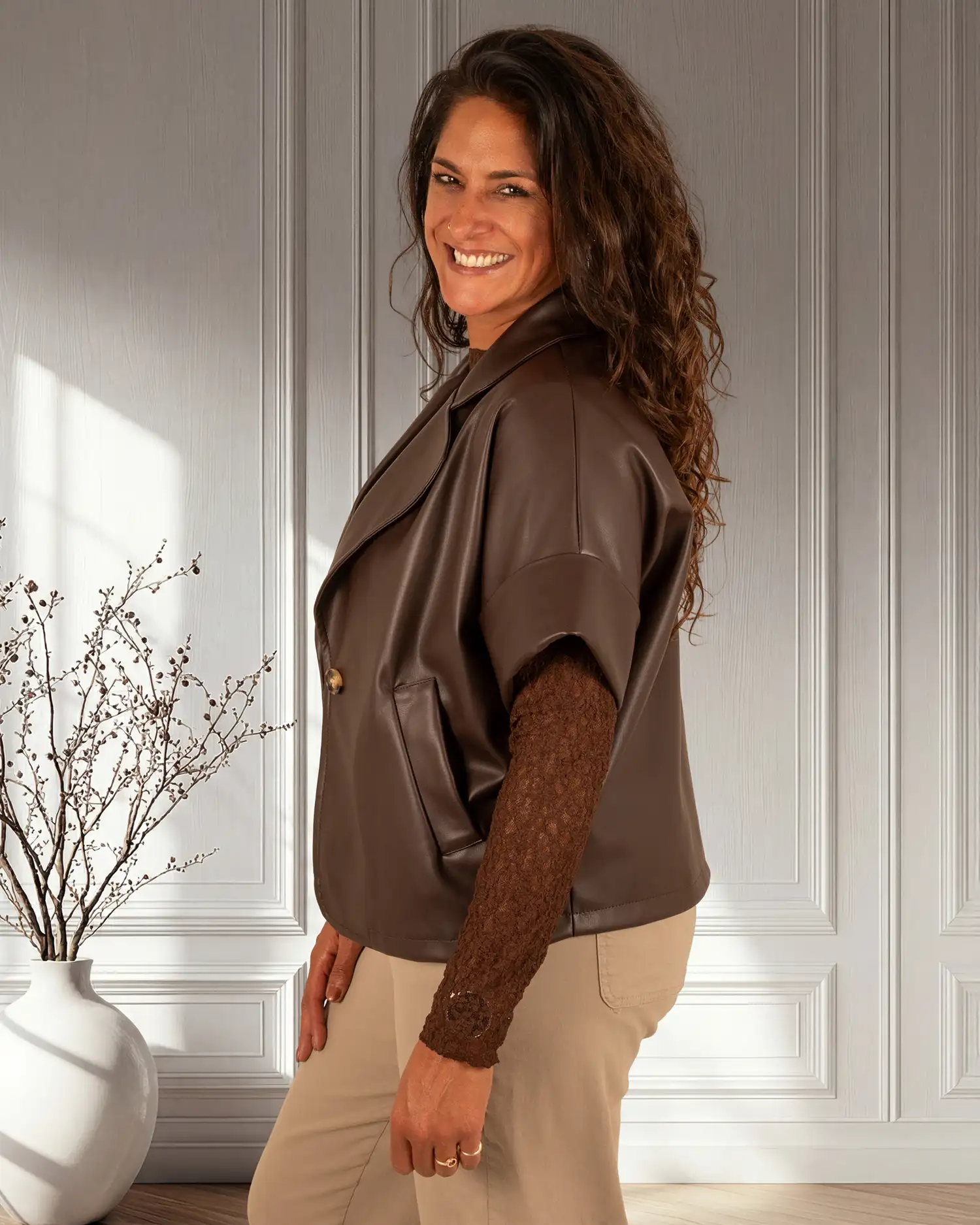 Donkerbruin leatherlook blazerjasje van BM - Afbeelding 5