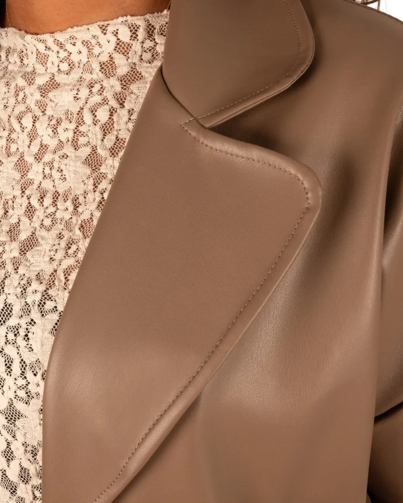 Taupe leatherlook blazerjasje van BM - Afbeelding 5