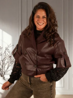 Bordeaux leatherlook blazerjasje van Drôle de Copine