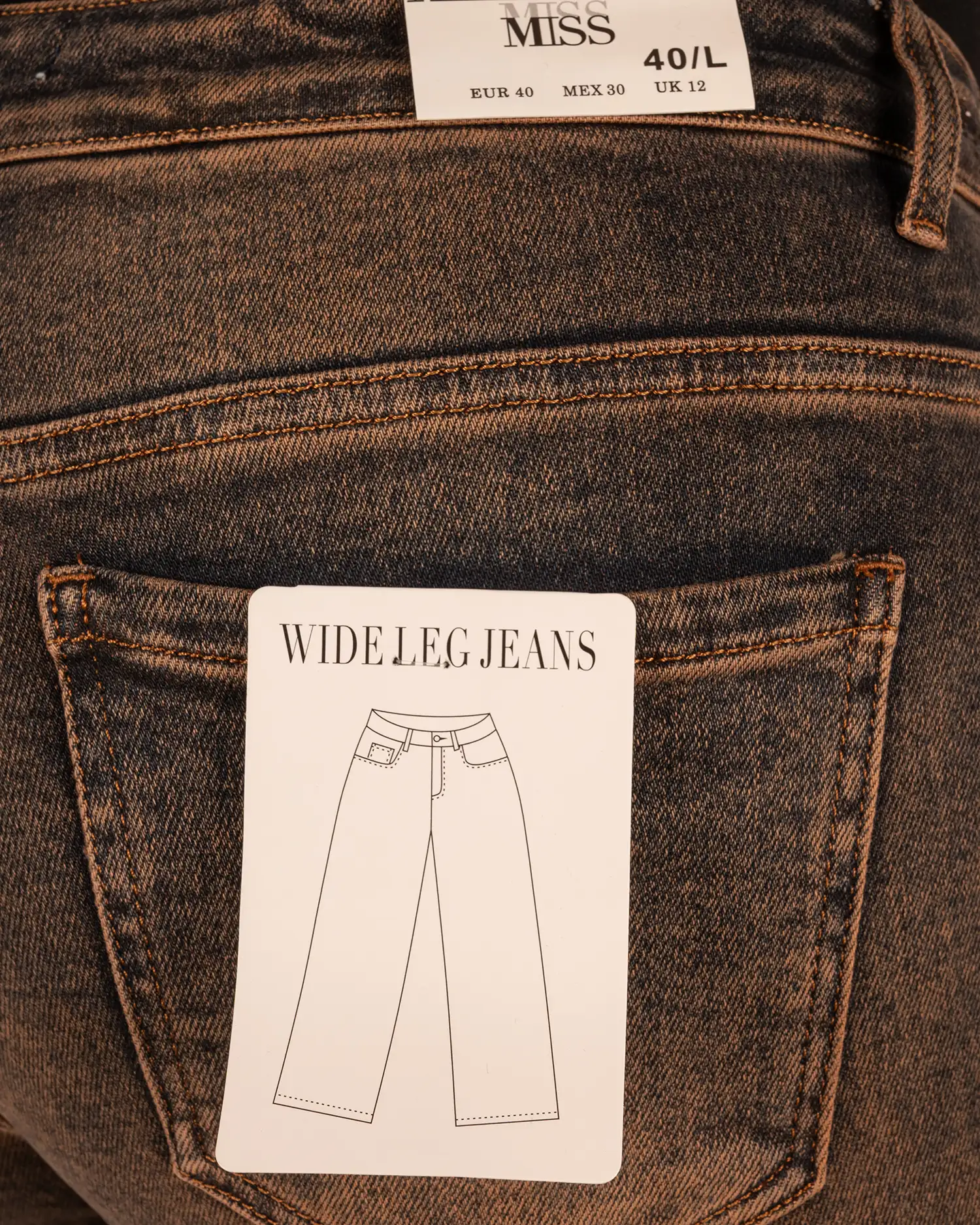 Dirty wash wide leg jeans strass van Hello Miss - Afbeelding 6