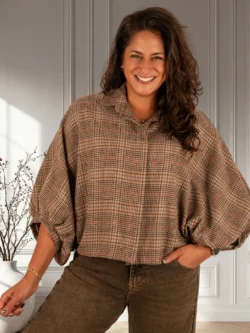 Taupe geruite flanellen oversized blouse van Gemma Ricceri