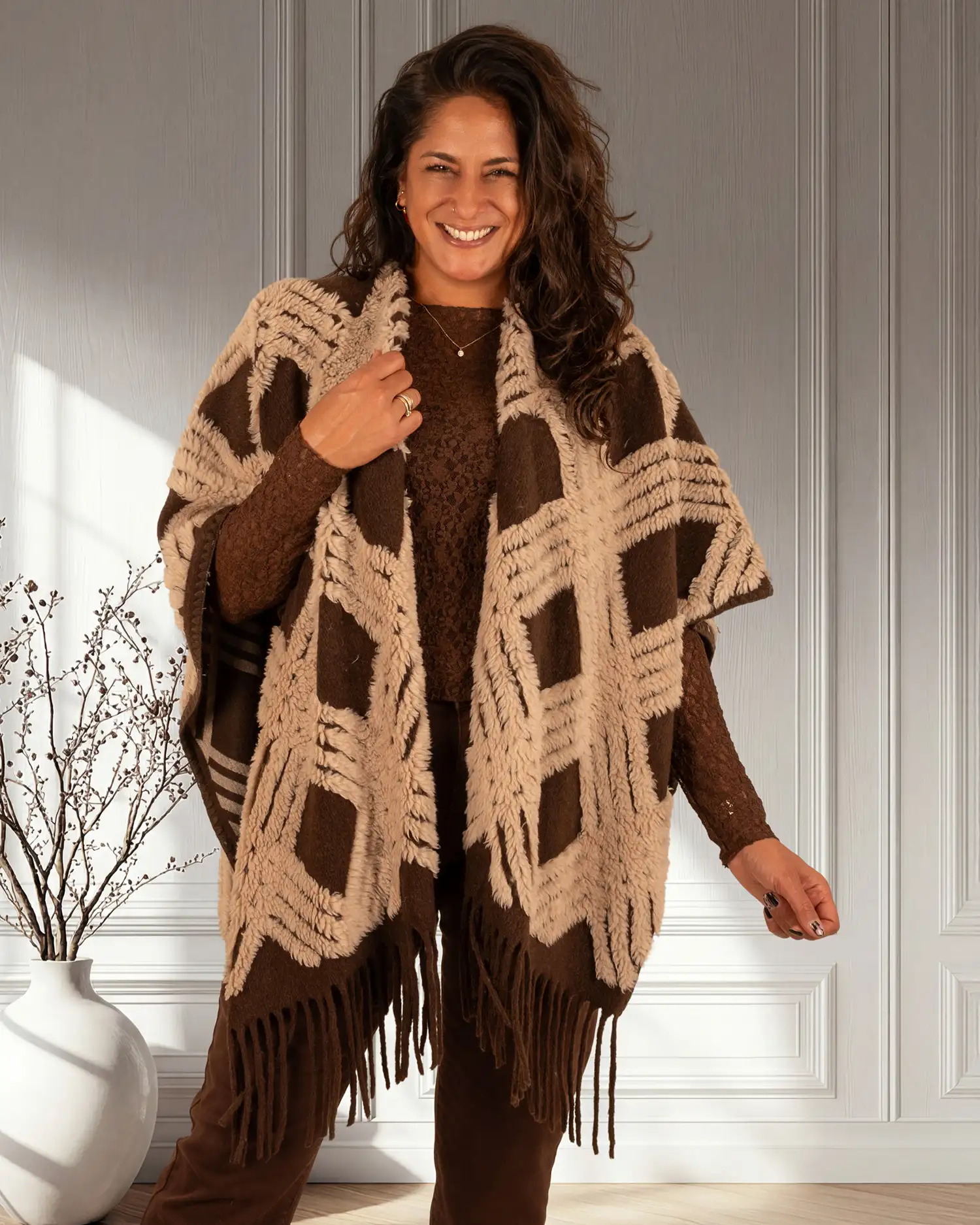 Bruin/beige poncho van Lamiar