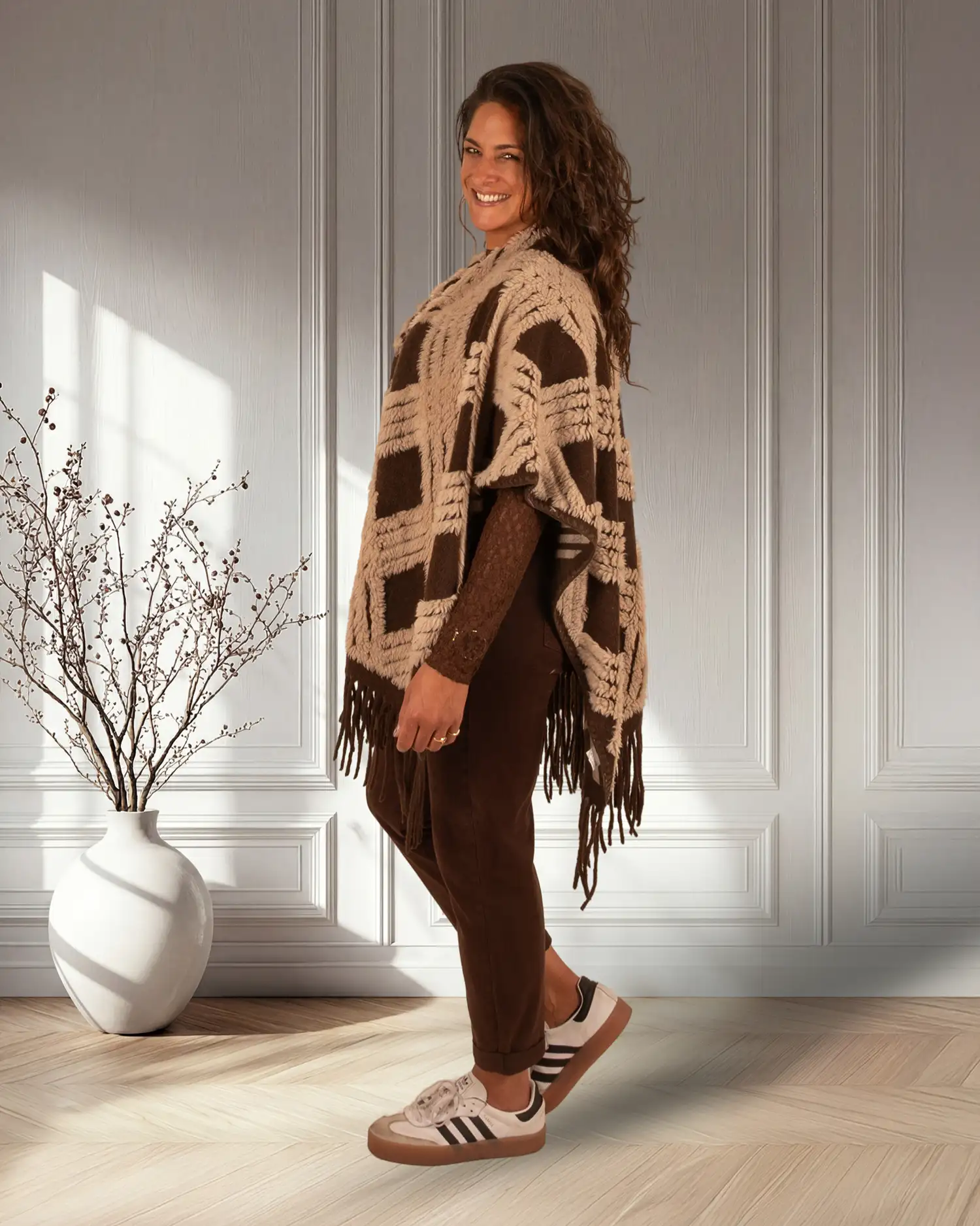 Bruin/beige poncho van Lamiar - Afbeelding 4