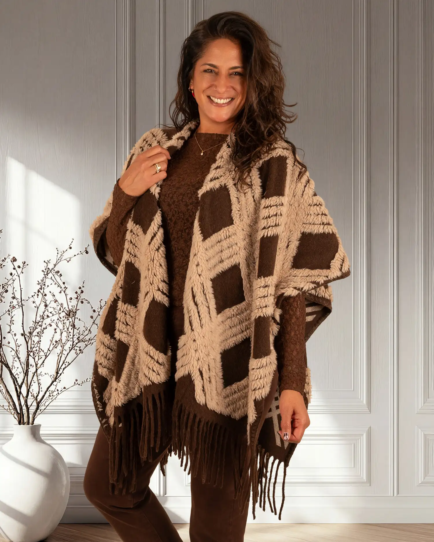 Bruin/beige poncho van Lamiar - Afbeelding 5