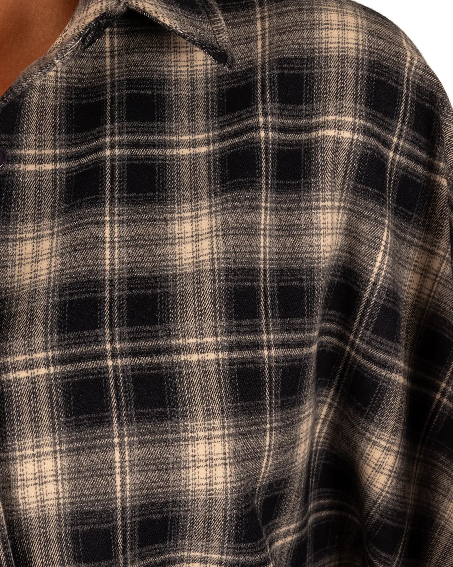Blauw/ecru geruite flanellen oversized blouse van Gemma Ricceri - Afbeelding 6