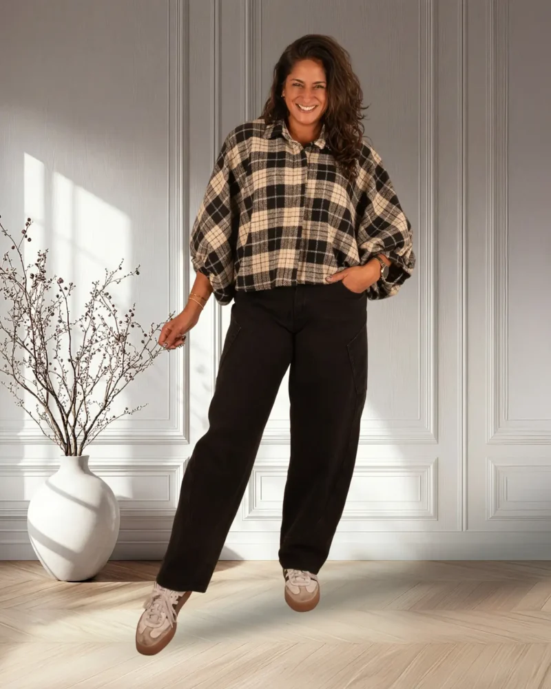 Zwart/ecru geruite flanellen oversized blouse van El-Vita - Afbeelding 2