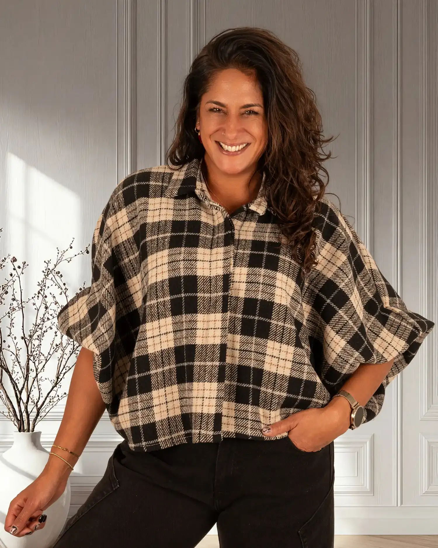 Zwart/ecru geruite flanellen oversized blouse van El-Vita - Afbeelding 3
