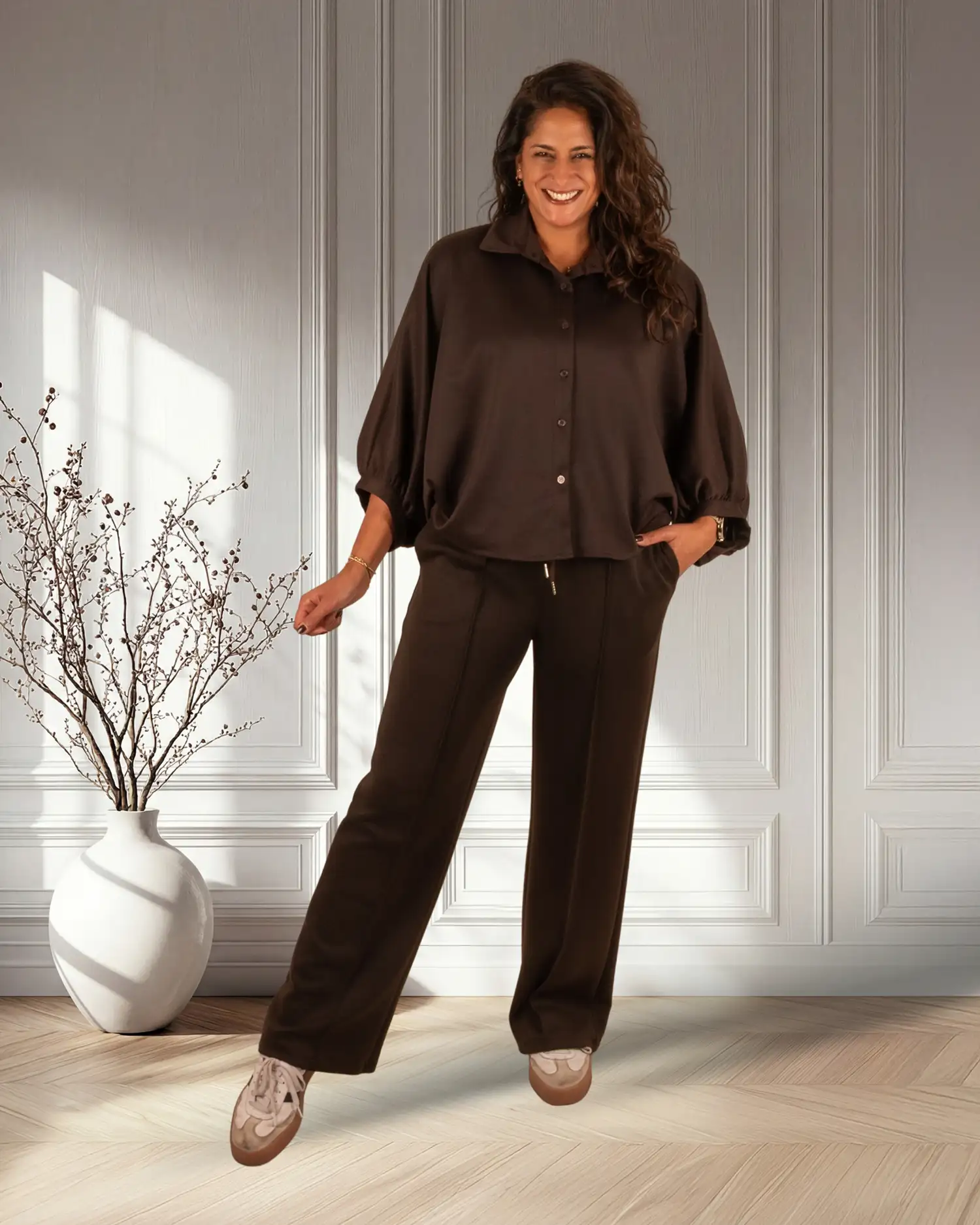 Donkerbruine oversized stretch blouse van BM - Afbeelding 3