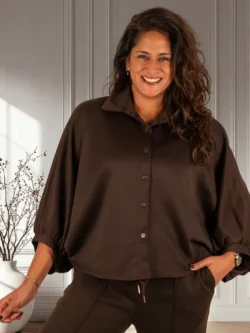 Donkerbruine oversized stretch blouse van BM