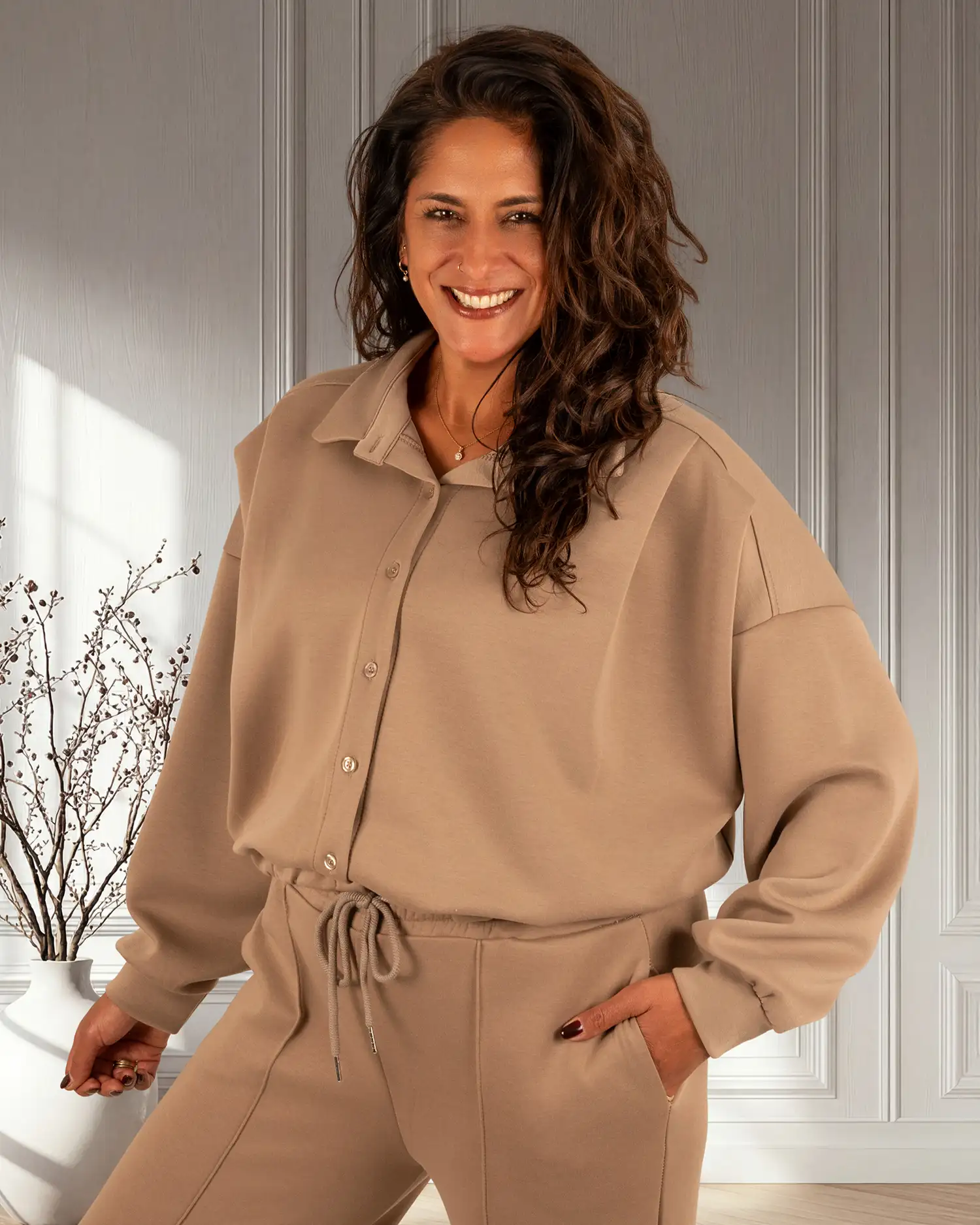 Donkerbeige stretch ballon bomberjack/blouse van BM - Afbeelding 3